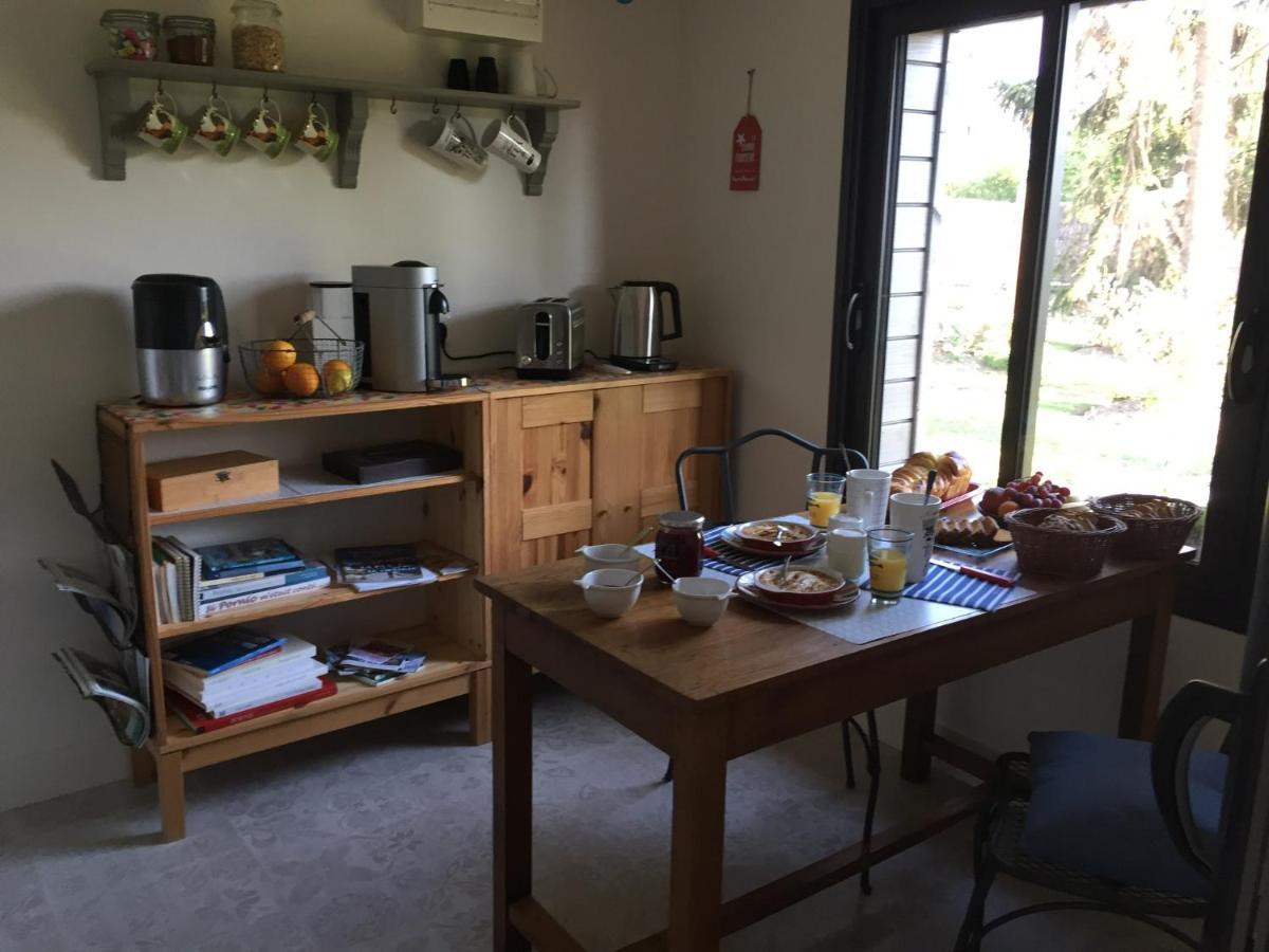 A La Birochere Chambre D Hotes Classee 3 Cles Et Accueil Velo Pornic Eksteriør billede
